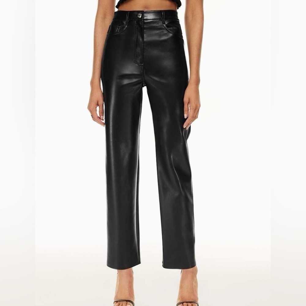 Wilfred Aritzia  Sleek Gothic Black Leather High Rise Straight Leg Pants Sz 6